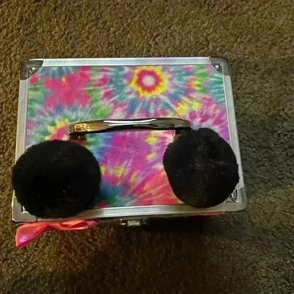 Super Cute Makeup or Girls case/storage - Picture 2 of 3